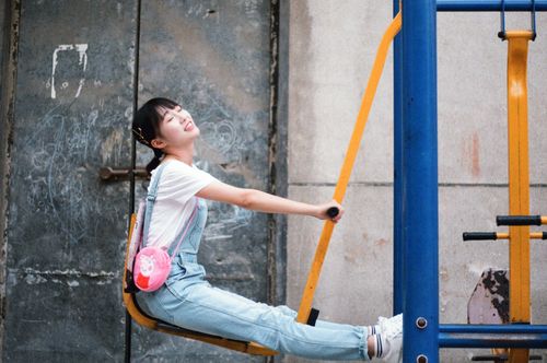理走位和延